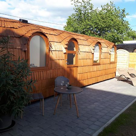 バーリンゲンTinyhouse Zollernalbアパートメント エクステリア 写真