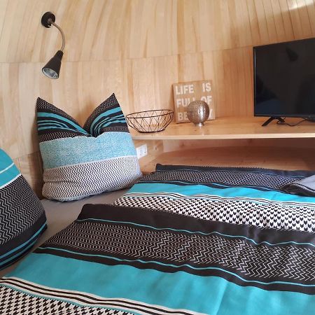 バーリンゲンTinyhouse Zollernalbアパートメント エクステリア 写真